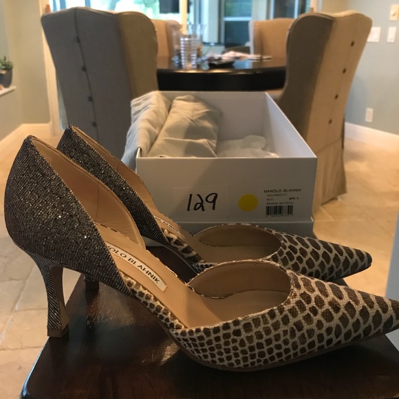 Manolo Blahnik Designer Heels - Picture 2 of 7